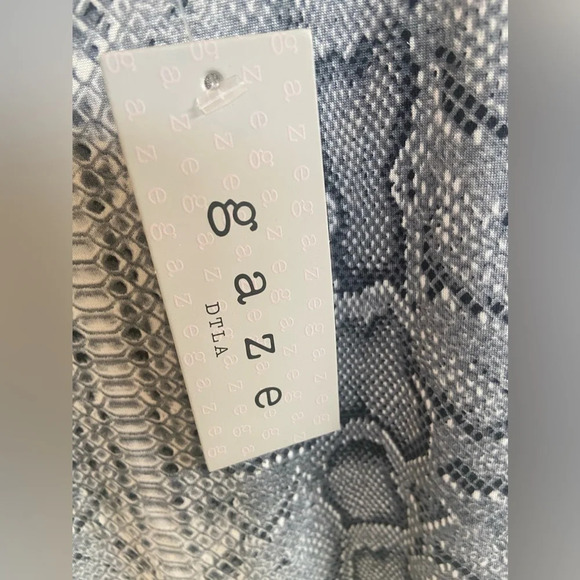 GAZE Spaghetti Strap Grey Snakeskin Bodysuit Size Large NWT - Picture 7 of 14